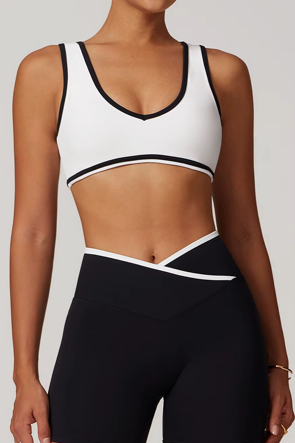 Flared "Linan" Sport Bra
