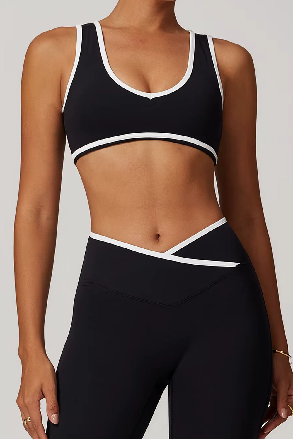 Flared "Linan" Sport Bra